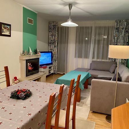 Aparthotel - Monastery 3, 1 Bedroom Apartment ปอมโปโรโว ภายนอก รูปภาพ