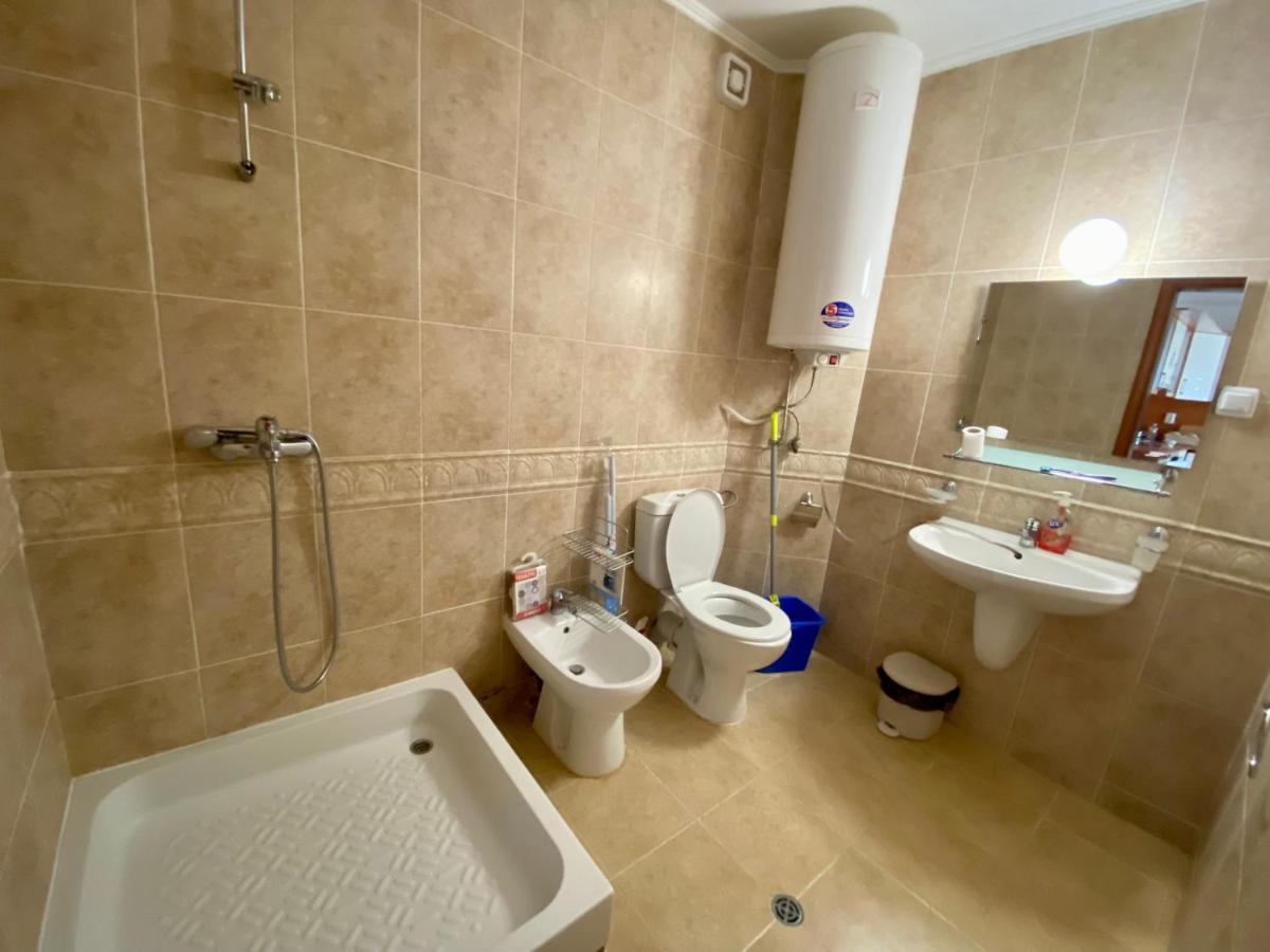 Aparthotel - Monastery 3, 1 Bedroom Apartment ปอมโปโรโว ภายนอก รูปภาพ
